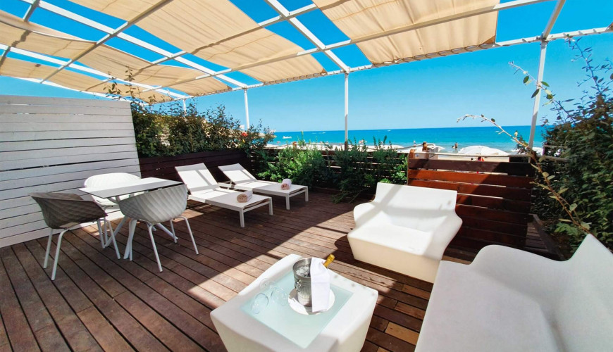 18_Cover_box-Beach-Suite-le-Dune.jpg